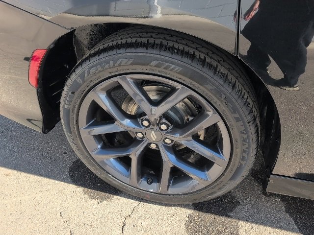 Used 2022 Dodge Charger R/T w/ Blacktop Package image 13