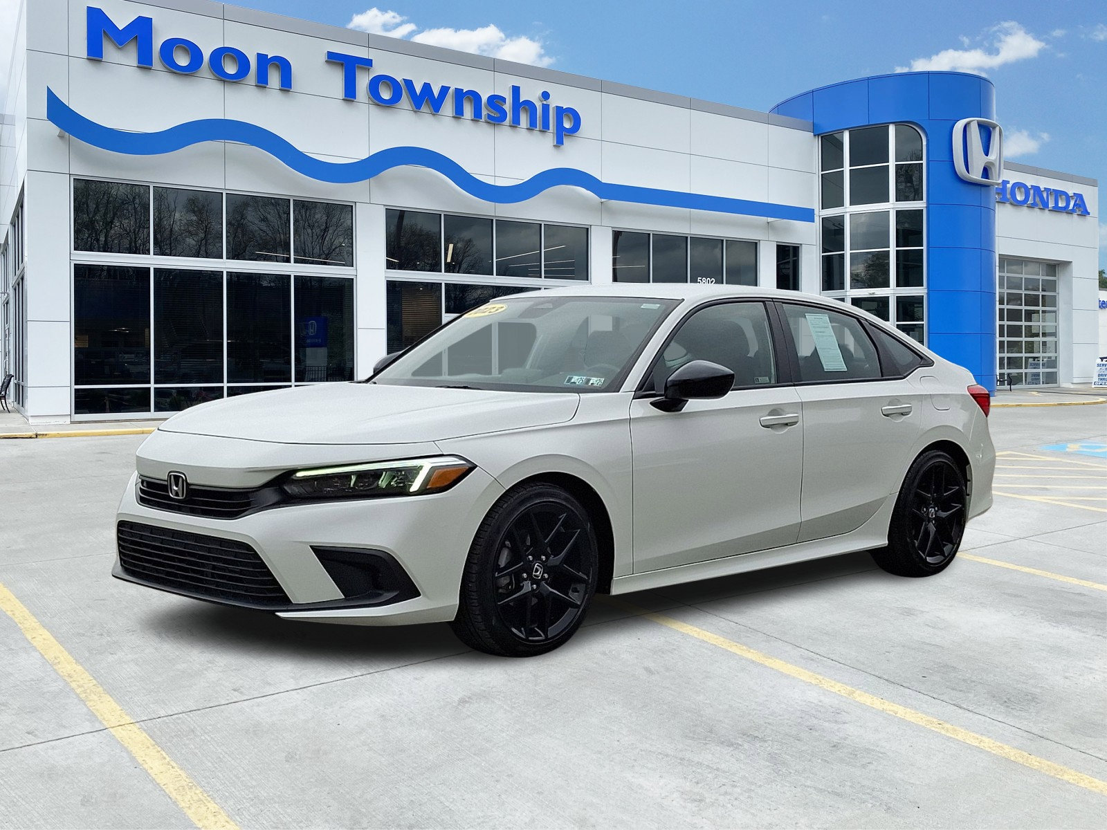 Used 2023 Honda Civic Sport image 3