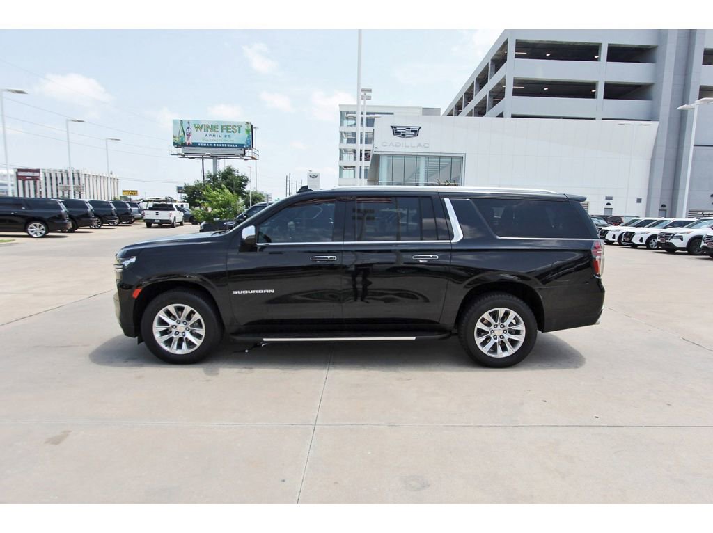 Used 2024 Chevrolet Suburban Premier RWD image 3
