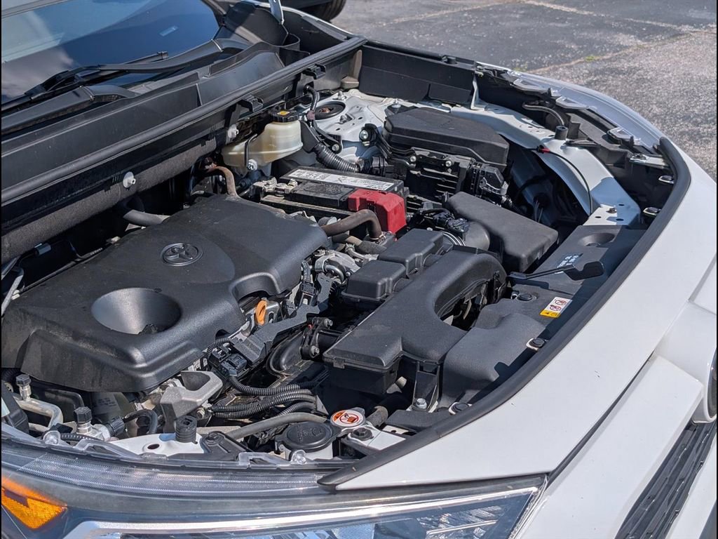 Used 2019 Toyota RAV4 XLE Premium FWD image 24