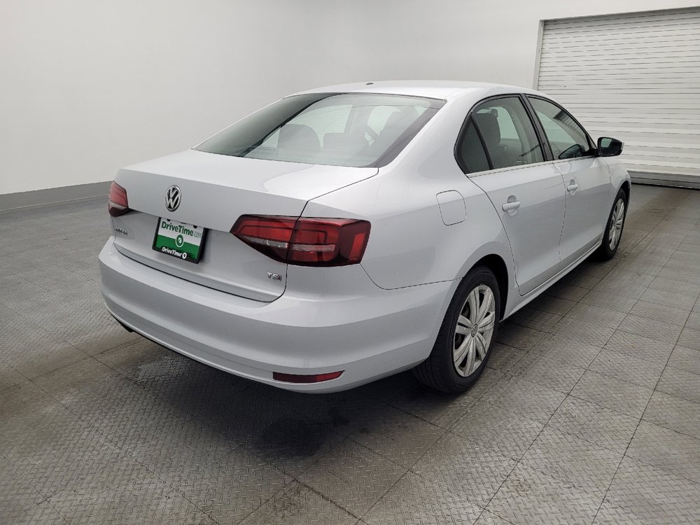 Used 2017 Volkswagen Jetta S w/ Jetta S Cold Weather Package FWD image 9
