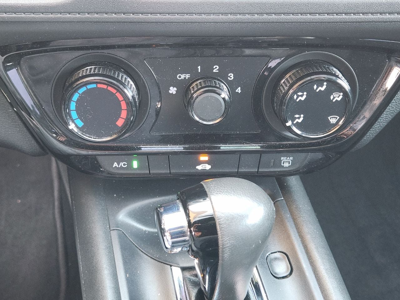 Used 2019 Honda HR-V Sport image 18