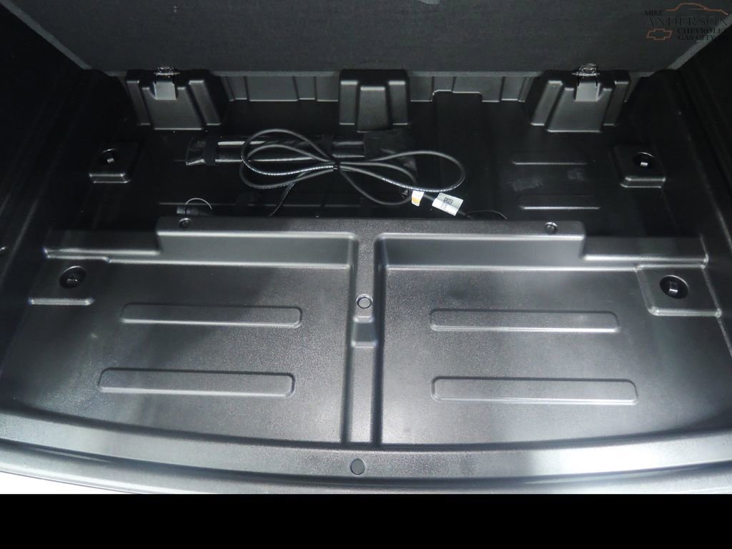 Used 2023 Chevrolet Suburban High Country w/ Advanced Technology Package image 40