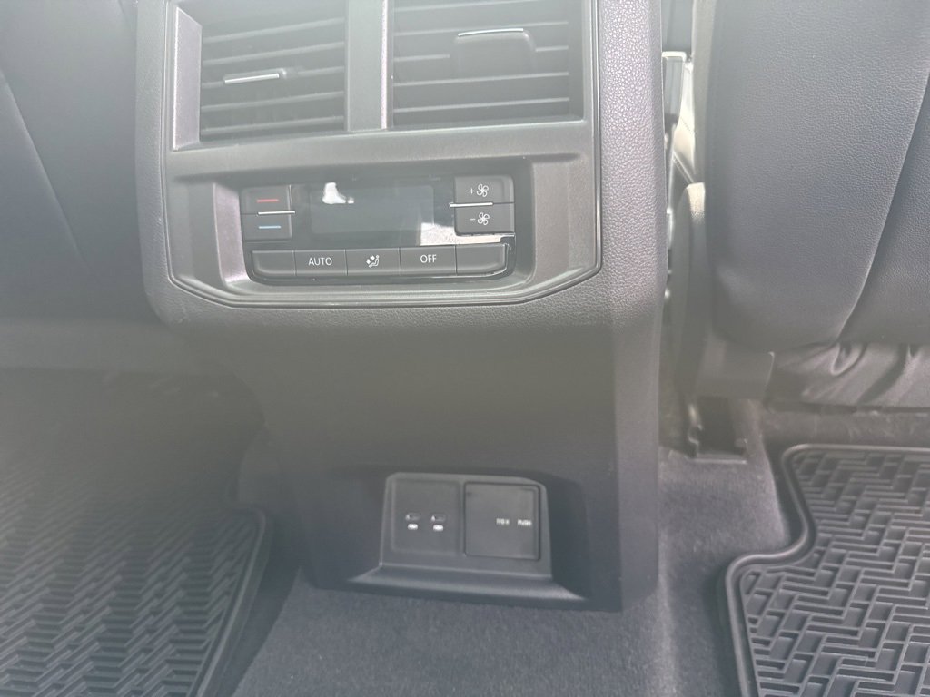 Used 2022 Volkswagen Atlas SEL image 16