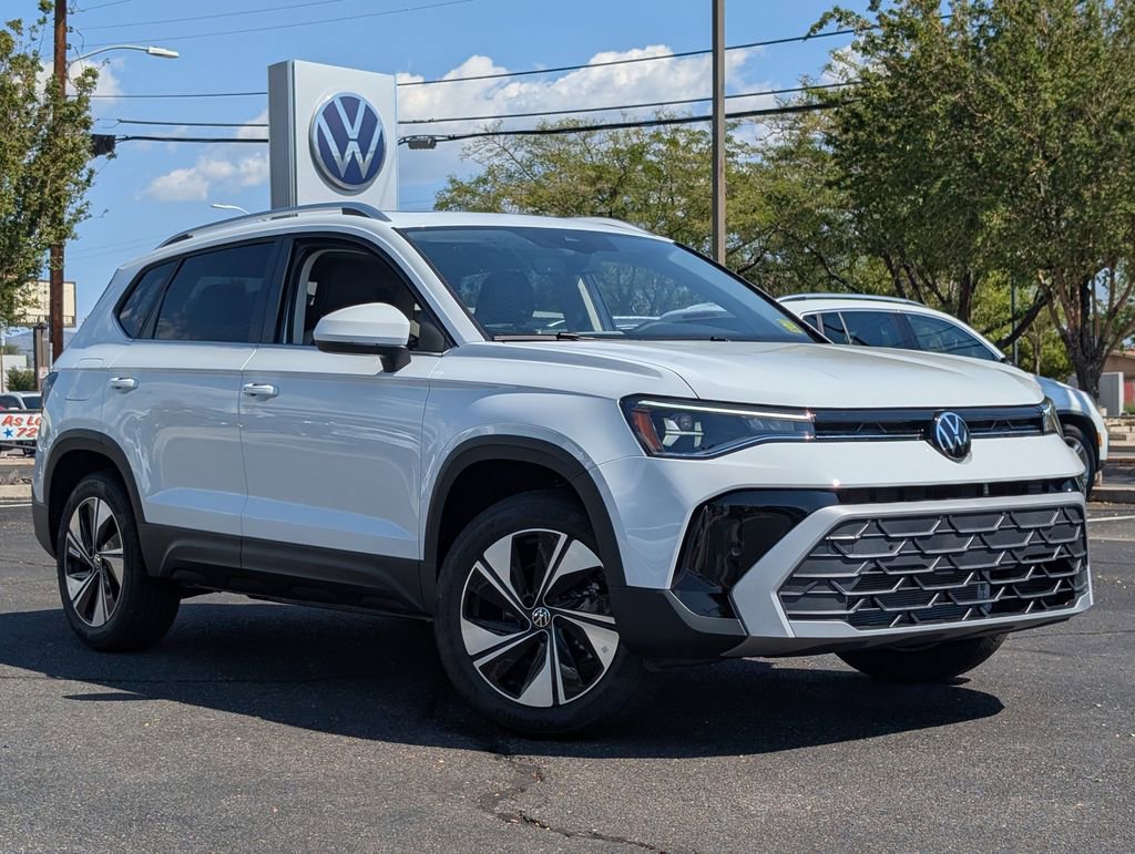 New 2025 Volkswagen Taos SE