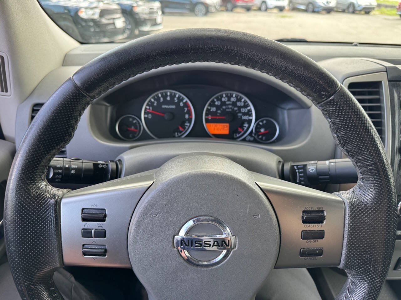 Used 2011 Nissan Frontier SL RWD image 23
