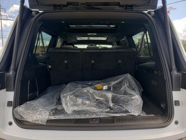 New 2026 Jeep Grand Wagoneer L Limited AWD/4WD image 5