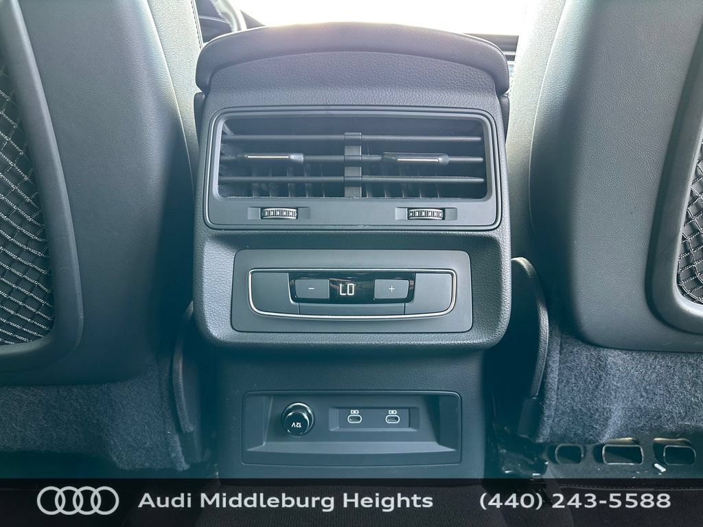 Certified 2023 Audi Q8 Premium w/ Convenience Package AWD/4WD image 38
