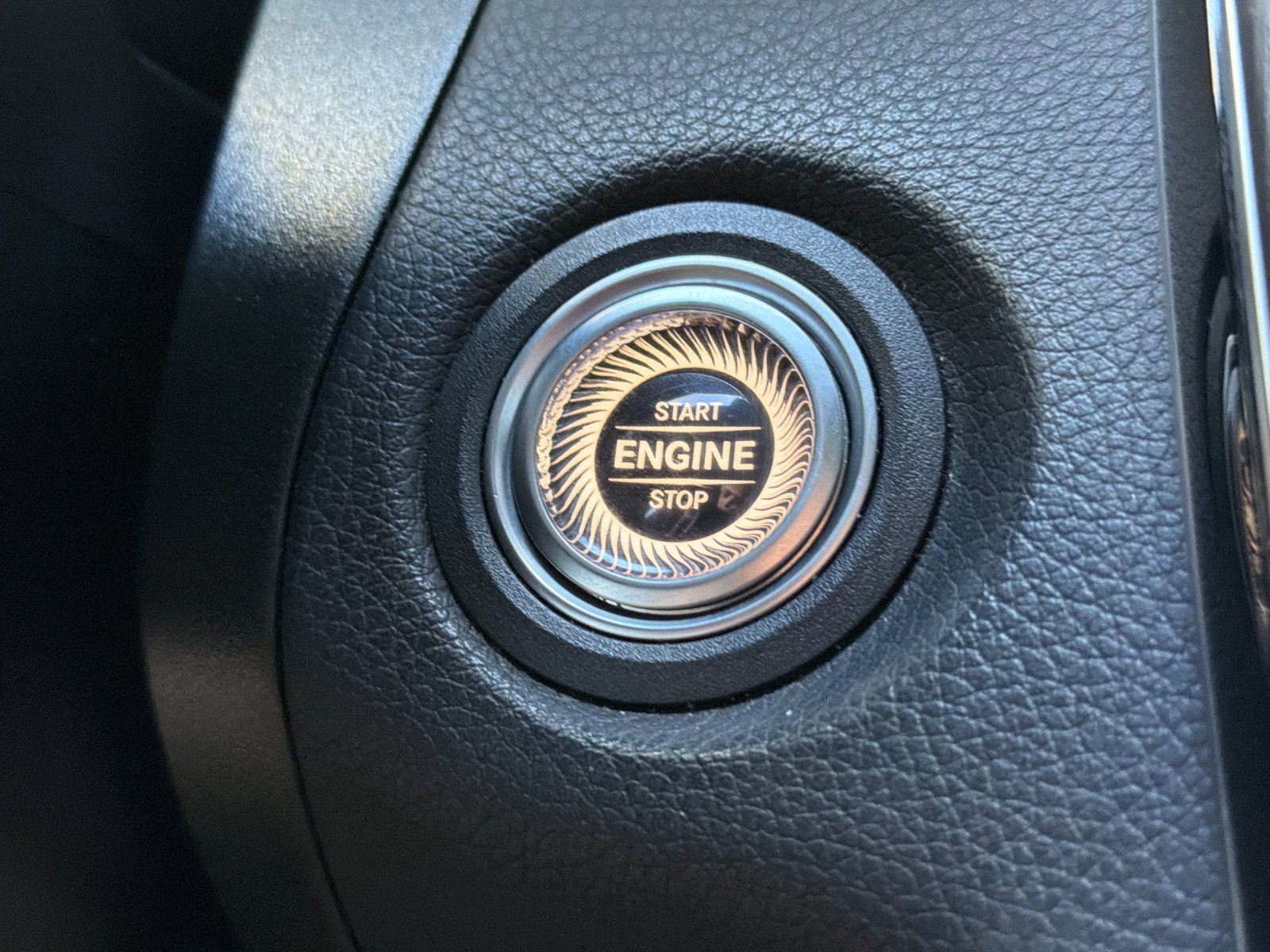 Used 2022 Mercedes-Benz GLC 300 4MATIC image 17