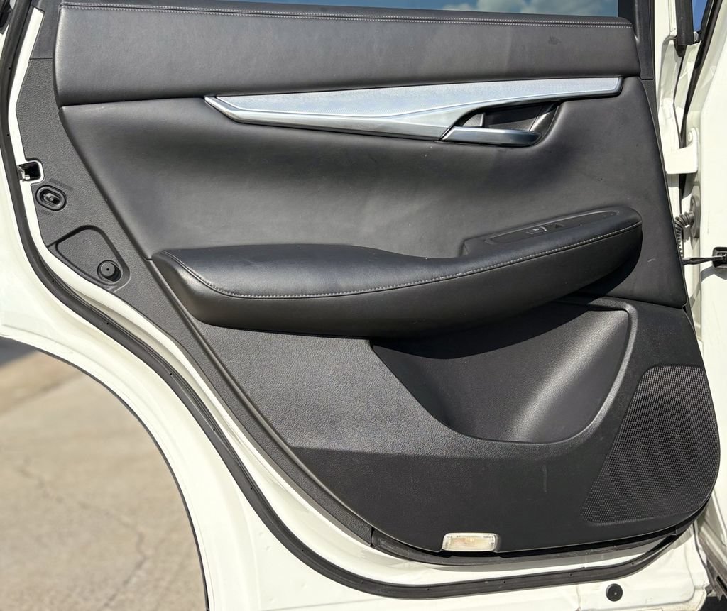 Used 2021 INFINITI QX50 Luxe w/ Appearance Package FWD image 21