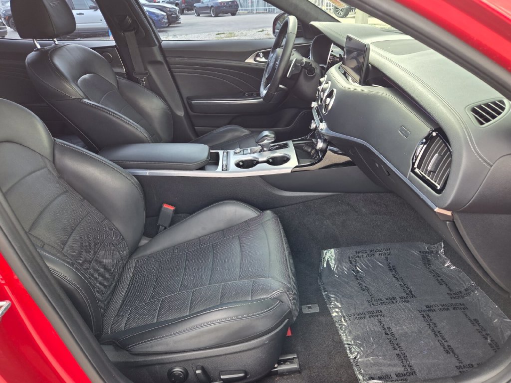 Used 2022 Kia Stinger GT2 AWD/4WD image 17