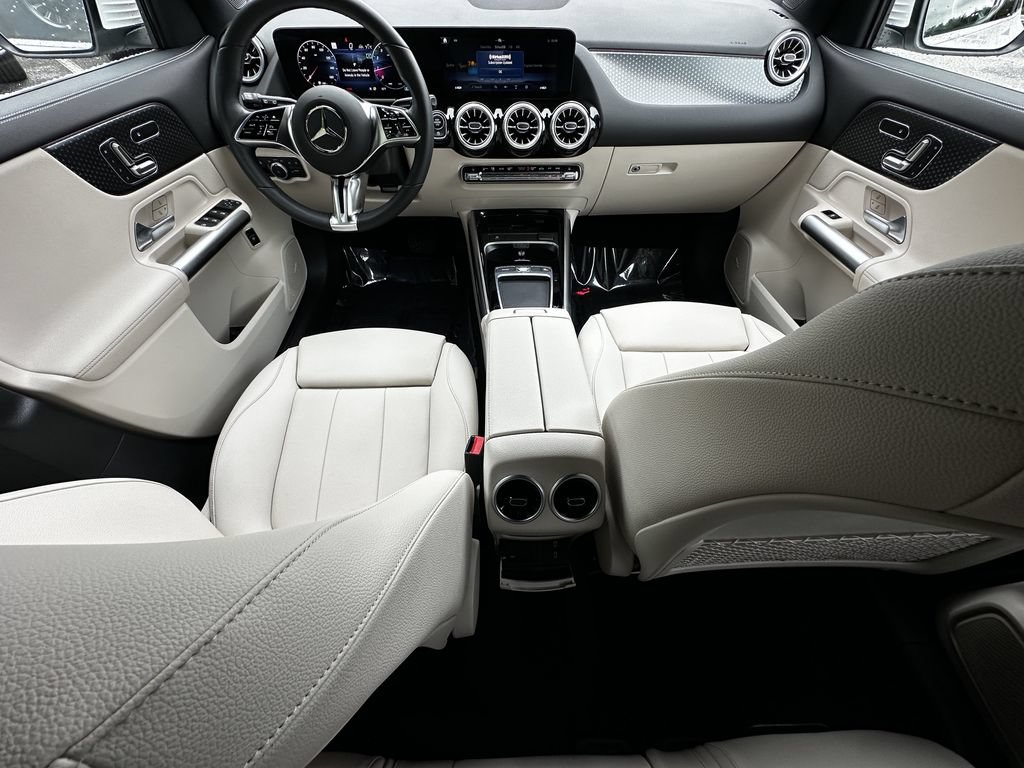 Certified 2025 Mercedes-Benz GLA 250 4MATIC image 27