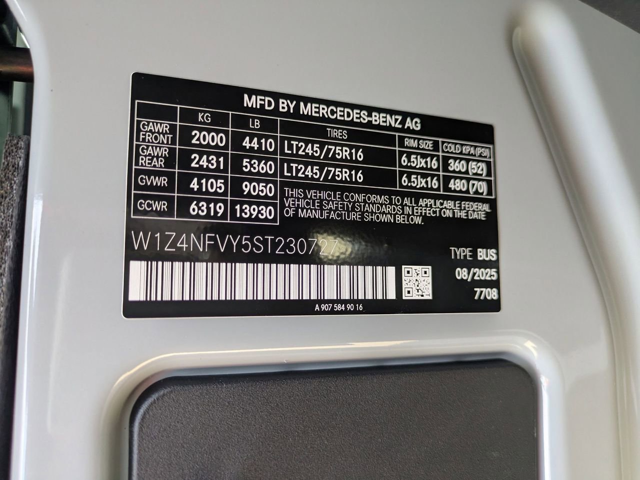 New 2025 Mercedes-Benz Sprinter 2500 image 14