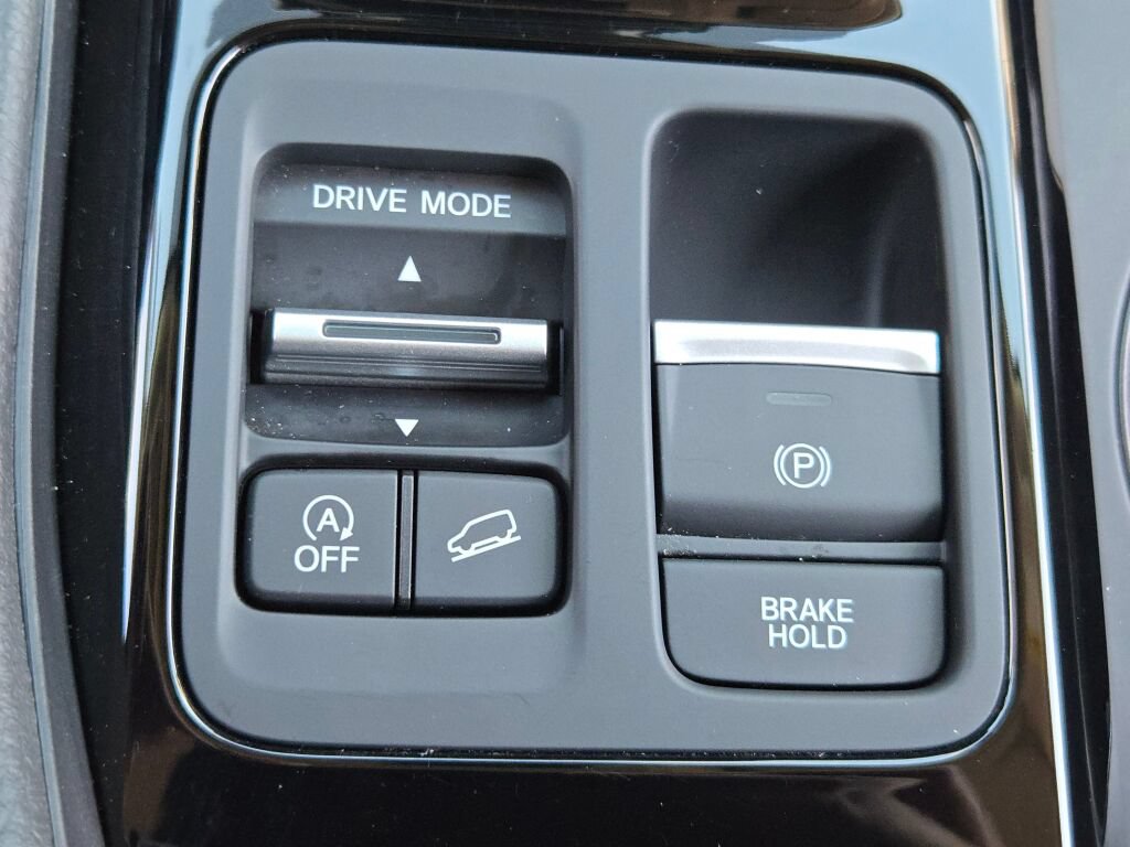 Used 2025 Honda Pilot EX-L image 34