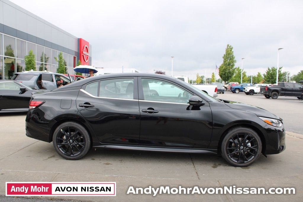 New 2025 Nissan Sentra SR w/ Midnight Edition image 3
