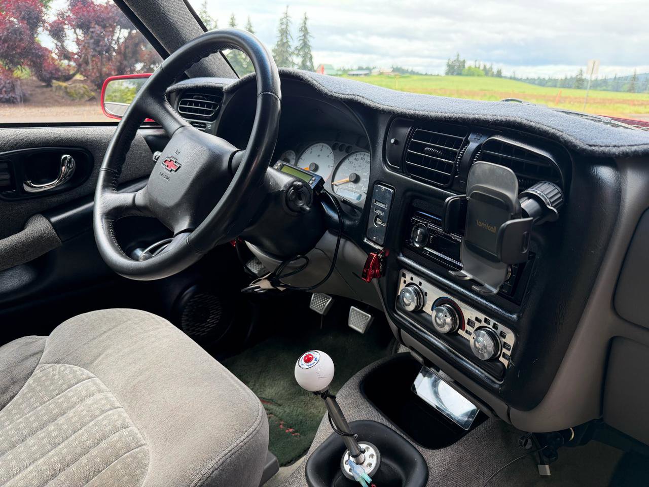 Used 2001 Chevrolet S10 Pickup Xtreme w/ Preferred Equipment Group RWD image 23