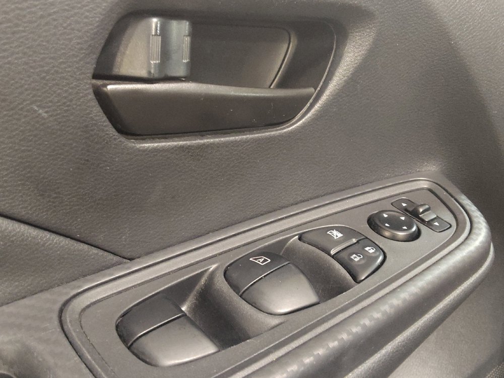 Used 2025 Nissan Versa S FWD image 27