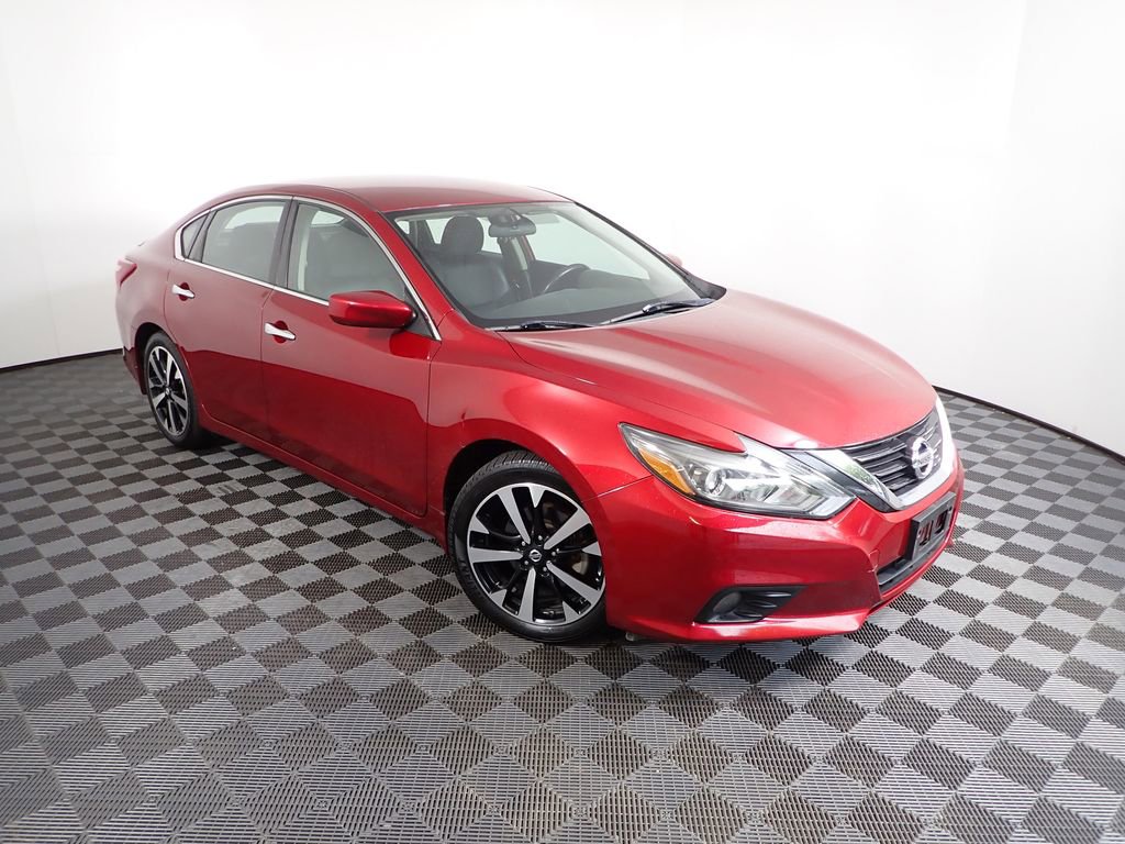 Used 2018 Nissan Altima 2.5 SR FWD image 4