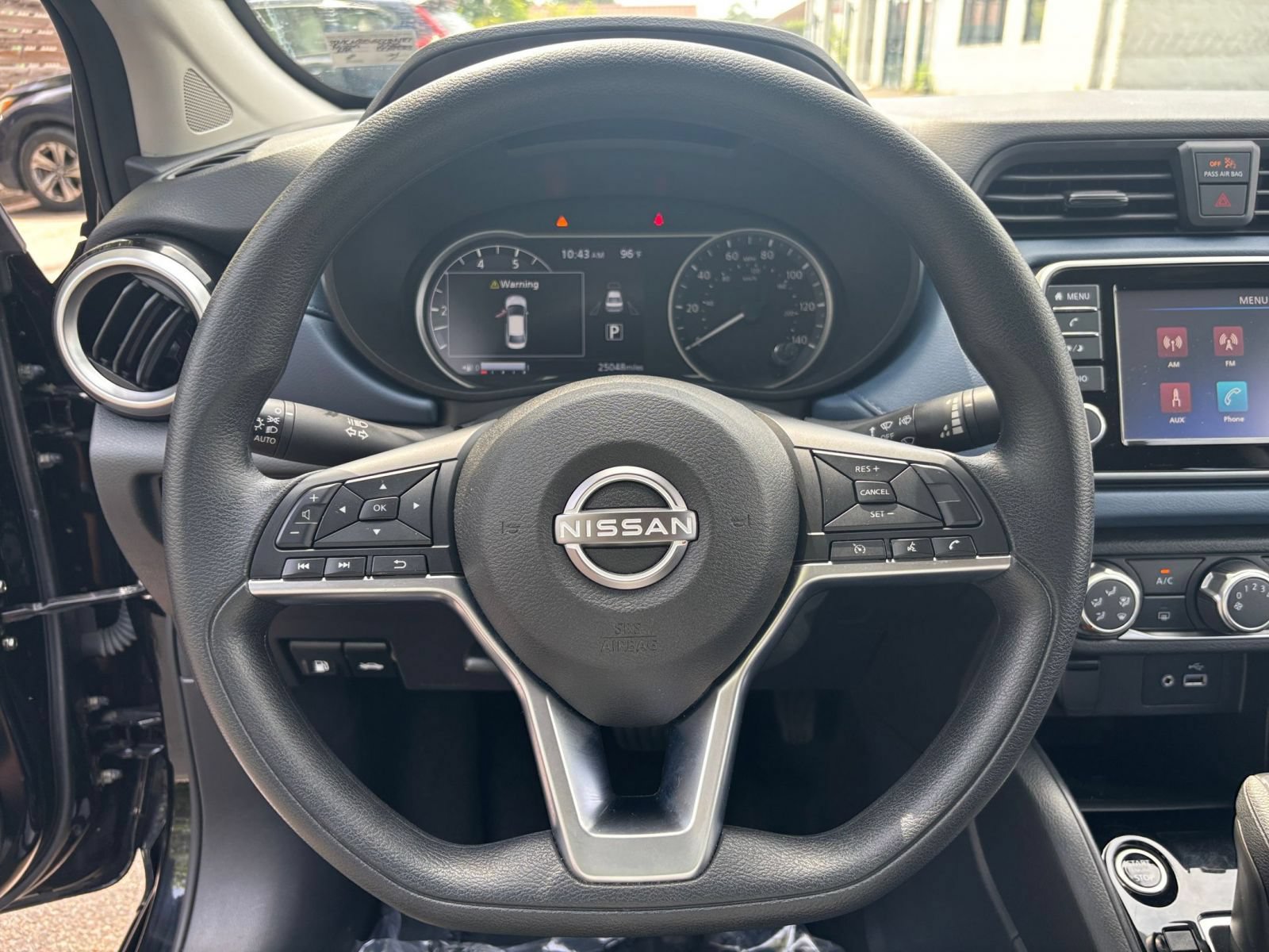 Used 2025 Nissan Versa SV FWD image 27
