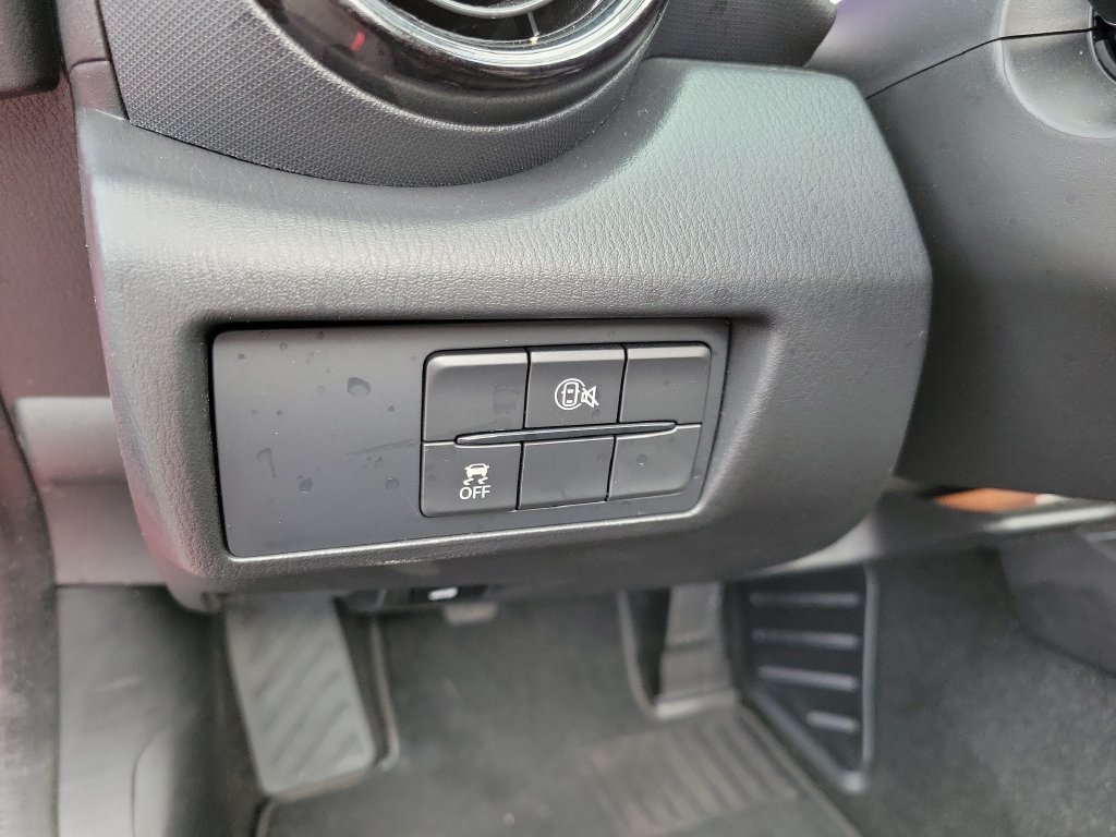 Used 2025 MAZDA MX-5 Miata Sport RWD image 27