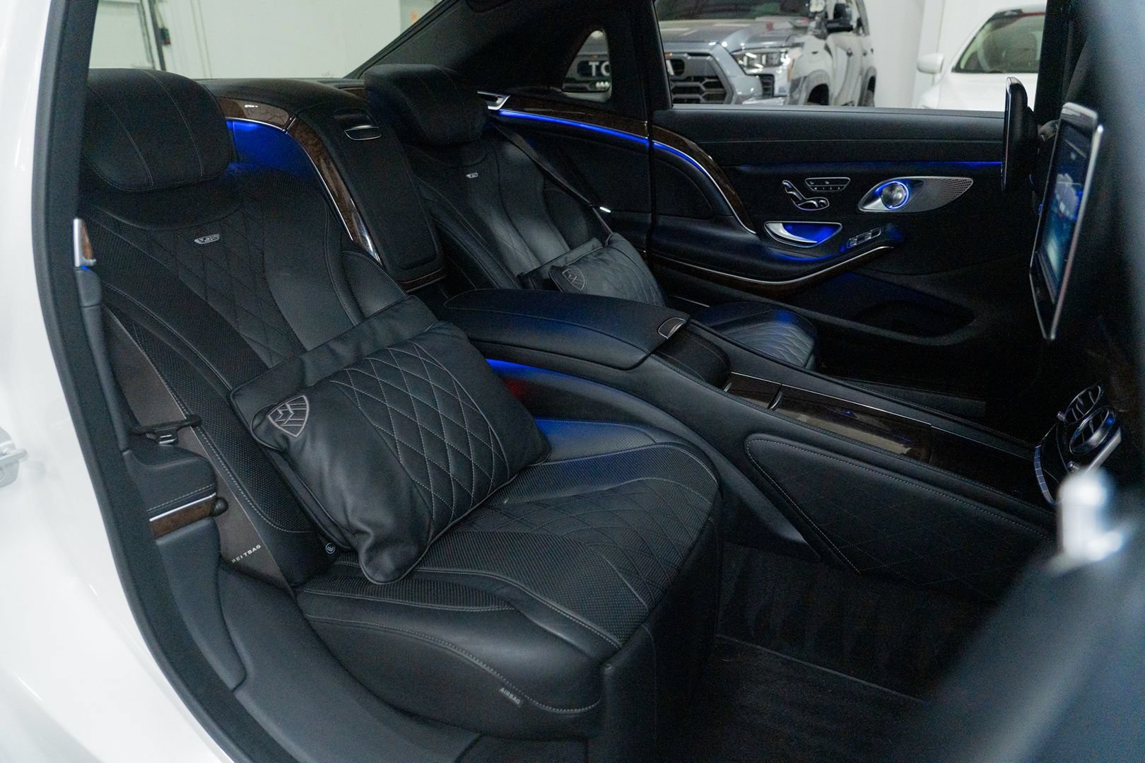 Used 2016 Mercedes-Benz Maybach S 600 image 38