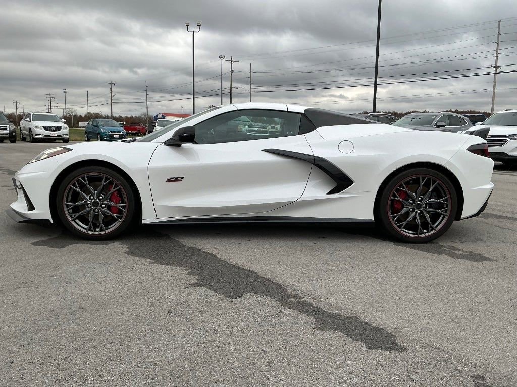Used 2023 Chevrolet Corvette Stingray Premium Conv w/ Z51 Performance Package image 7