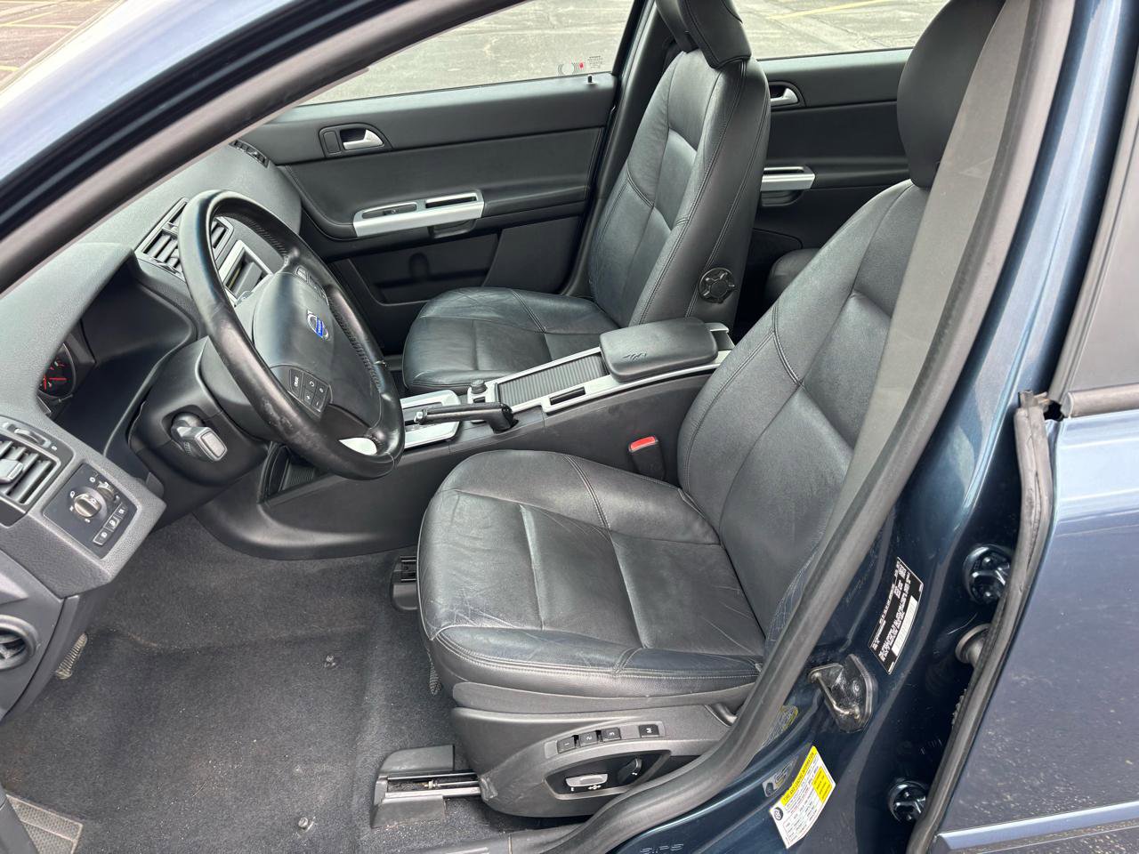 Used 2011 Volvo S40 T5 w/ Preferred Pkg FWD image 10