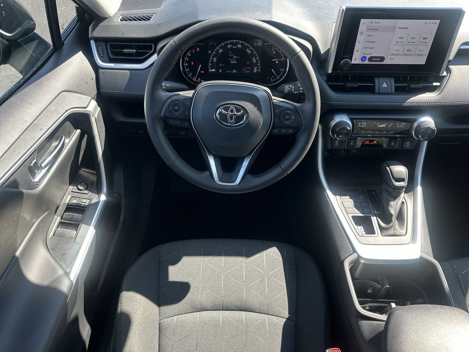 Used 2024 Toyota RAV4 XLE w/ Convenience Package AWD/4WD image 17