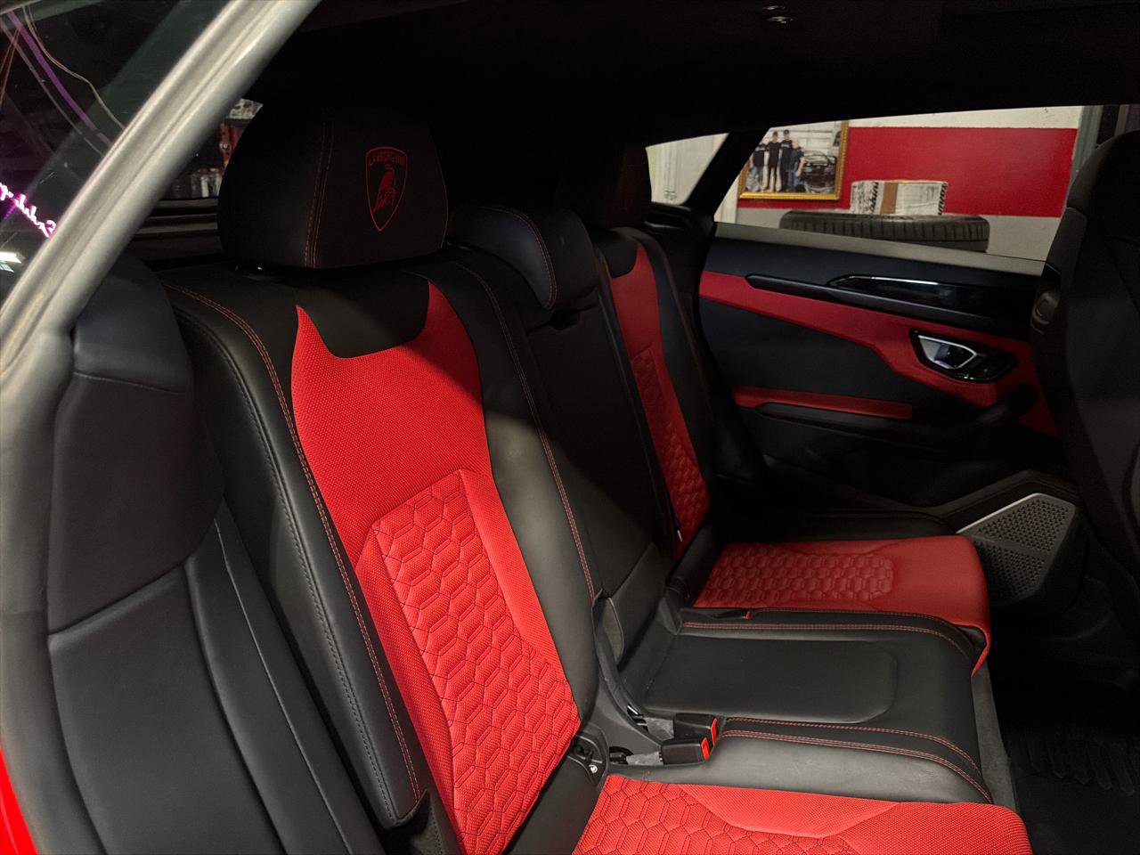 Used 2022 Lamborghini Urus image 20