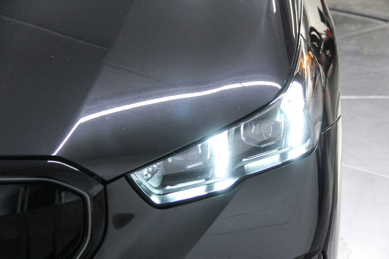 Certified 2024 BMW 530i 530i w/ M Sport Package image 10