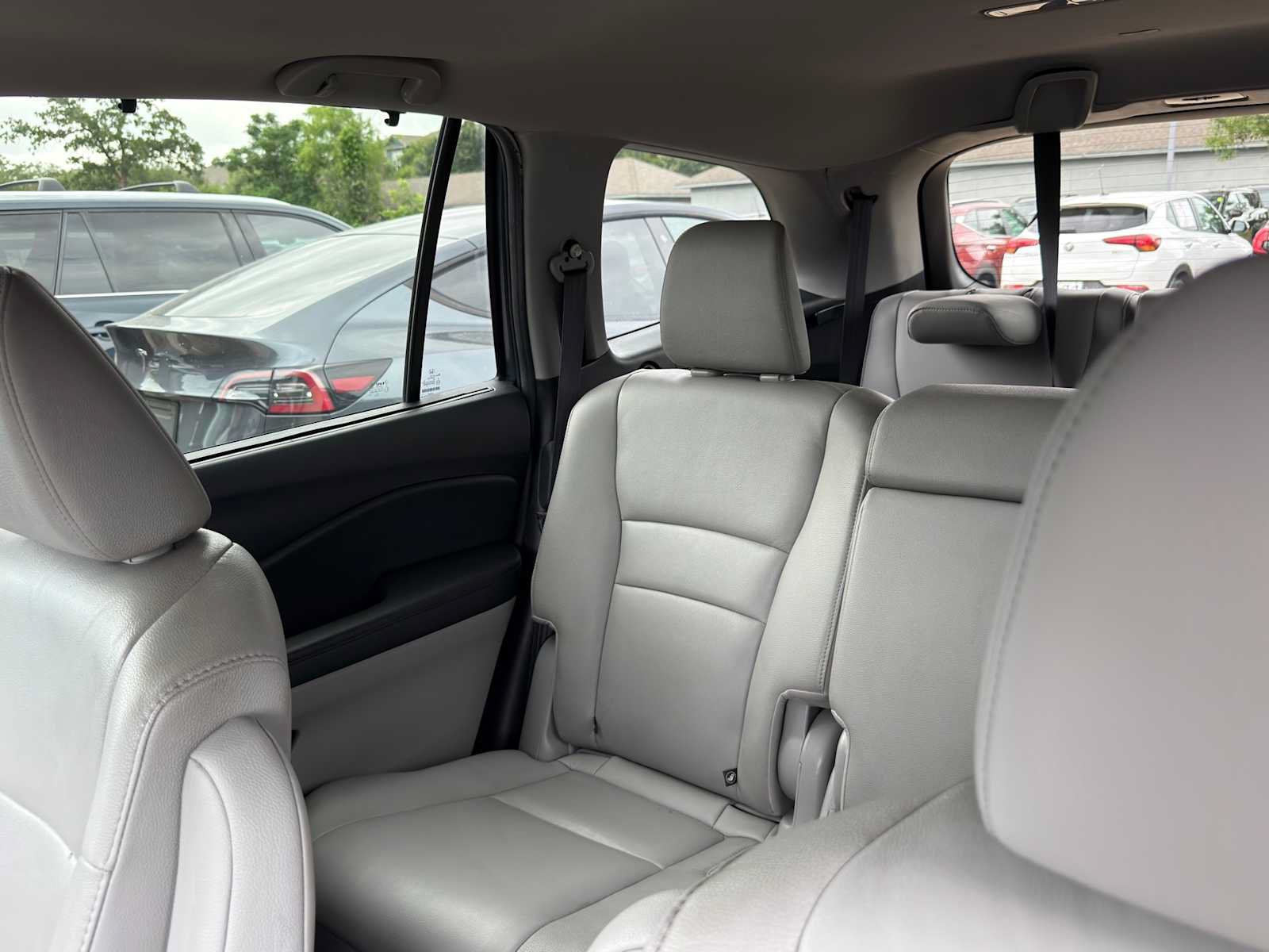 Used 2022 Honda Pilot Special Edition image 11