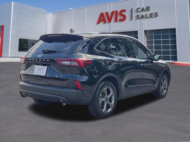 Used 2025 Ford Escape ST-Line FWD image 6