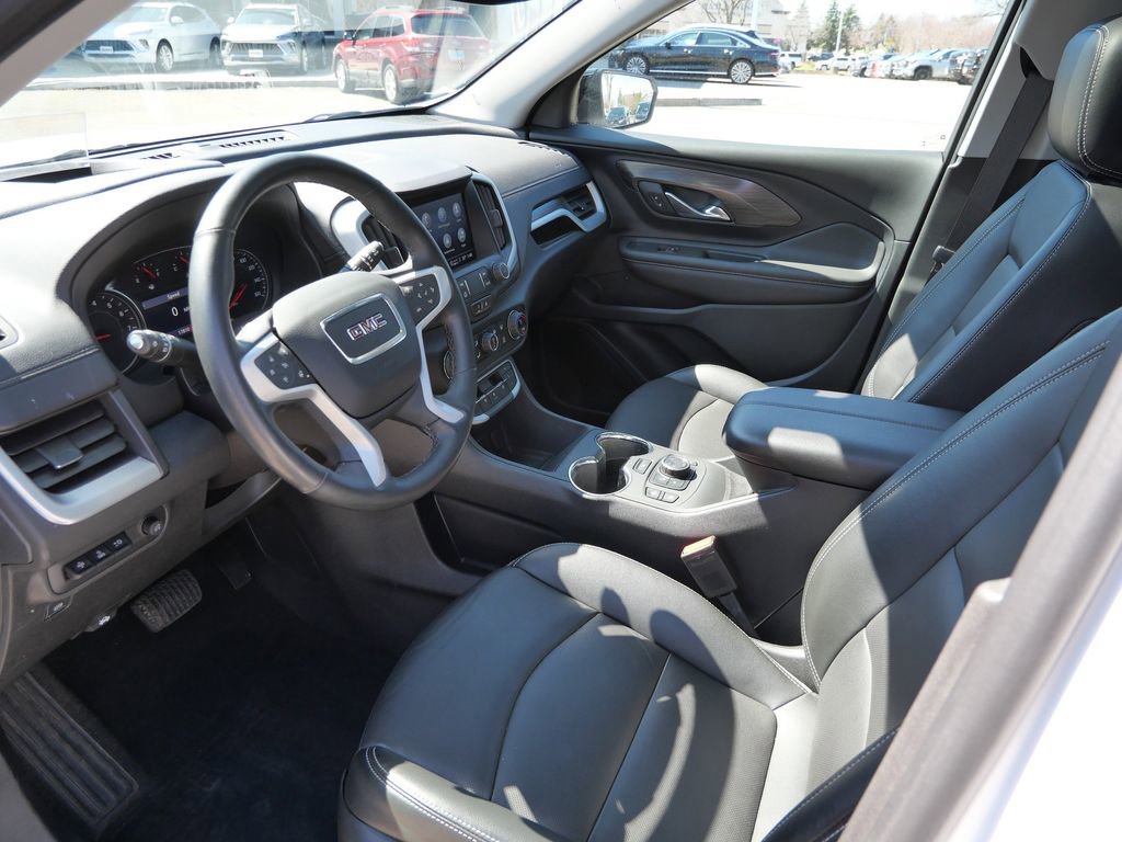 Used 2023 GMC Terrain SLT w/ Tech Package image 30