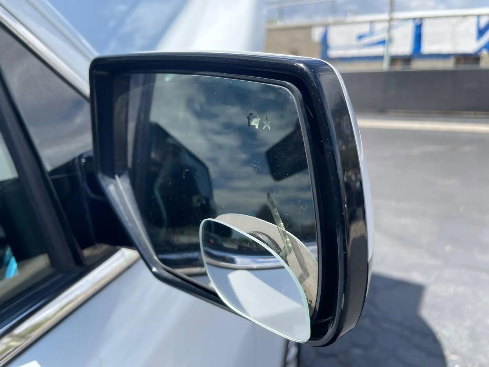 Used 2019 GMC Yukon XL SLT AWD/4WD image 12