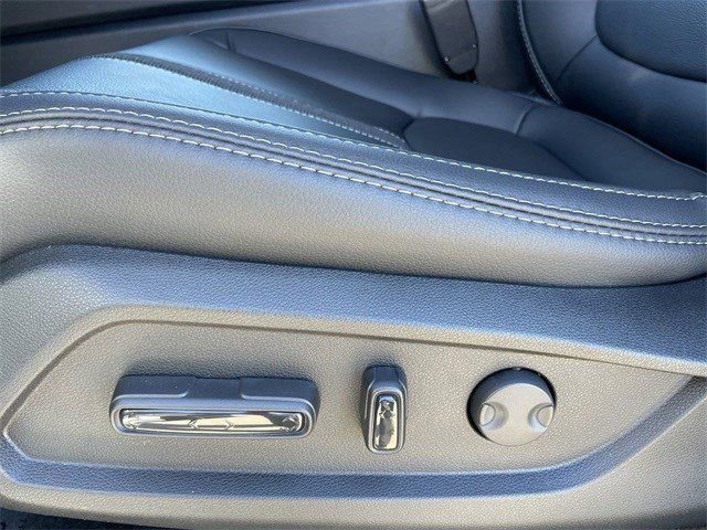 Certified 2025 Honda Pilot Touring image 25