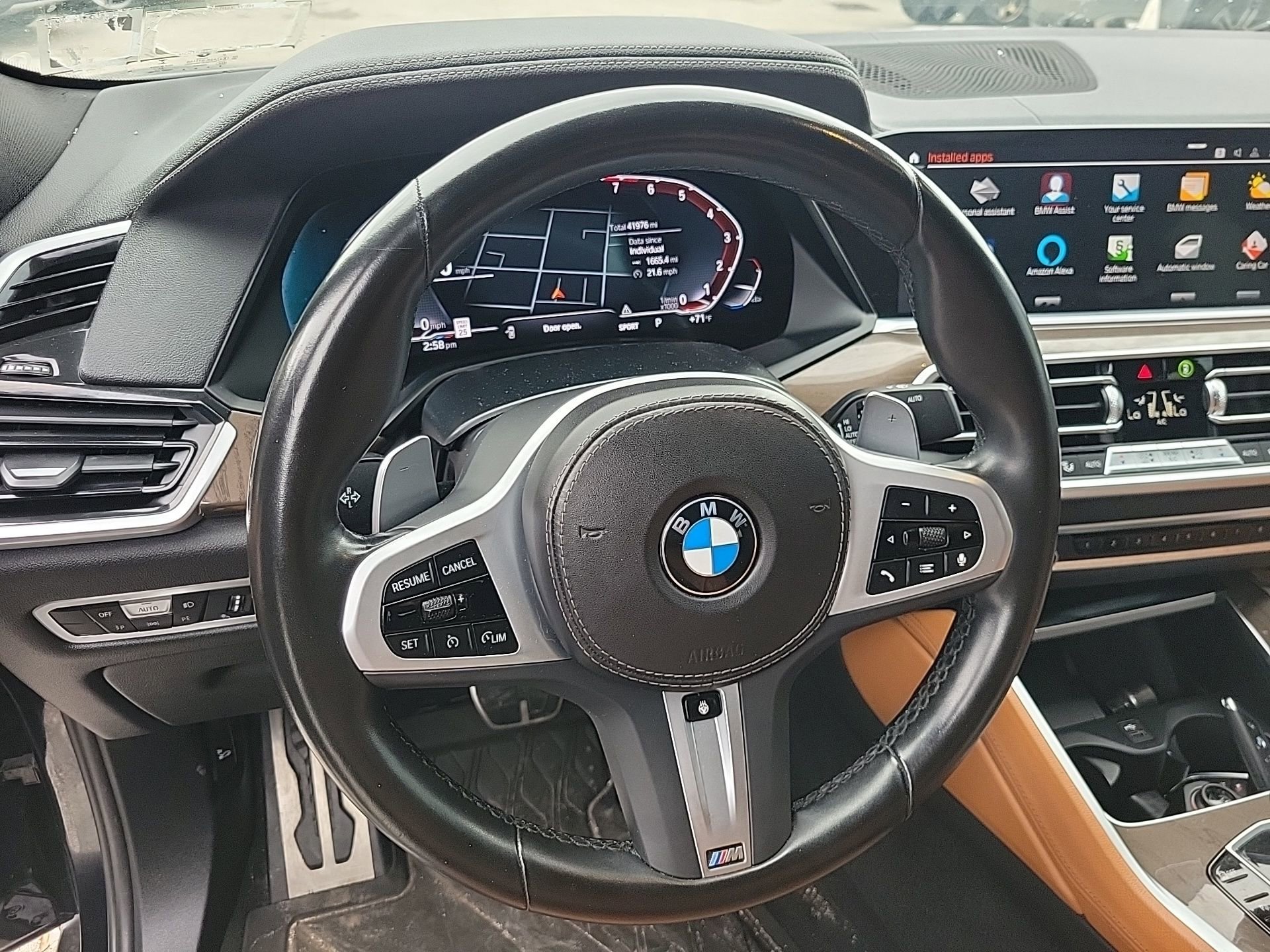 Used 2022 BMW X6 xDrive40i w/ M Sport Package image 31