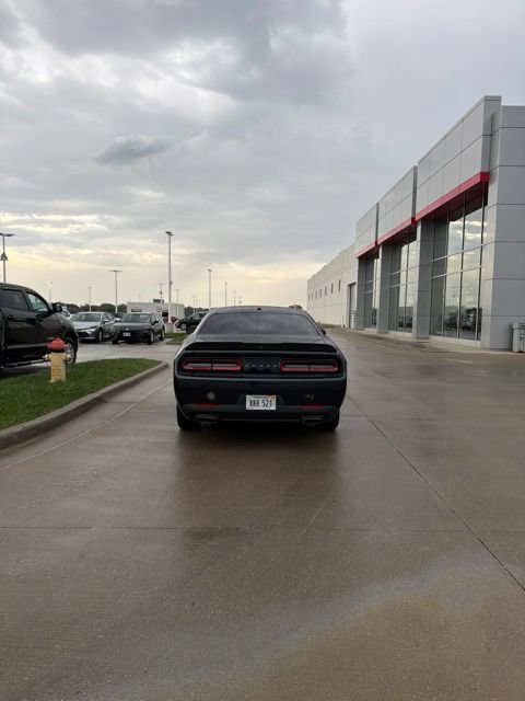 Used 2019 Dodge Challenger SXT RWD image 5