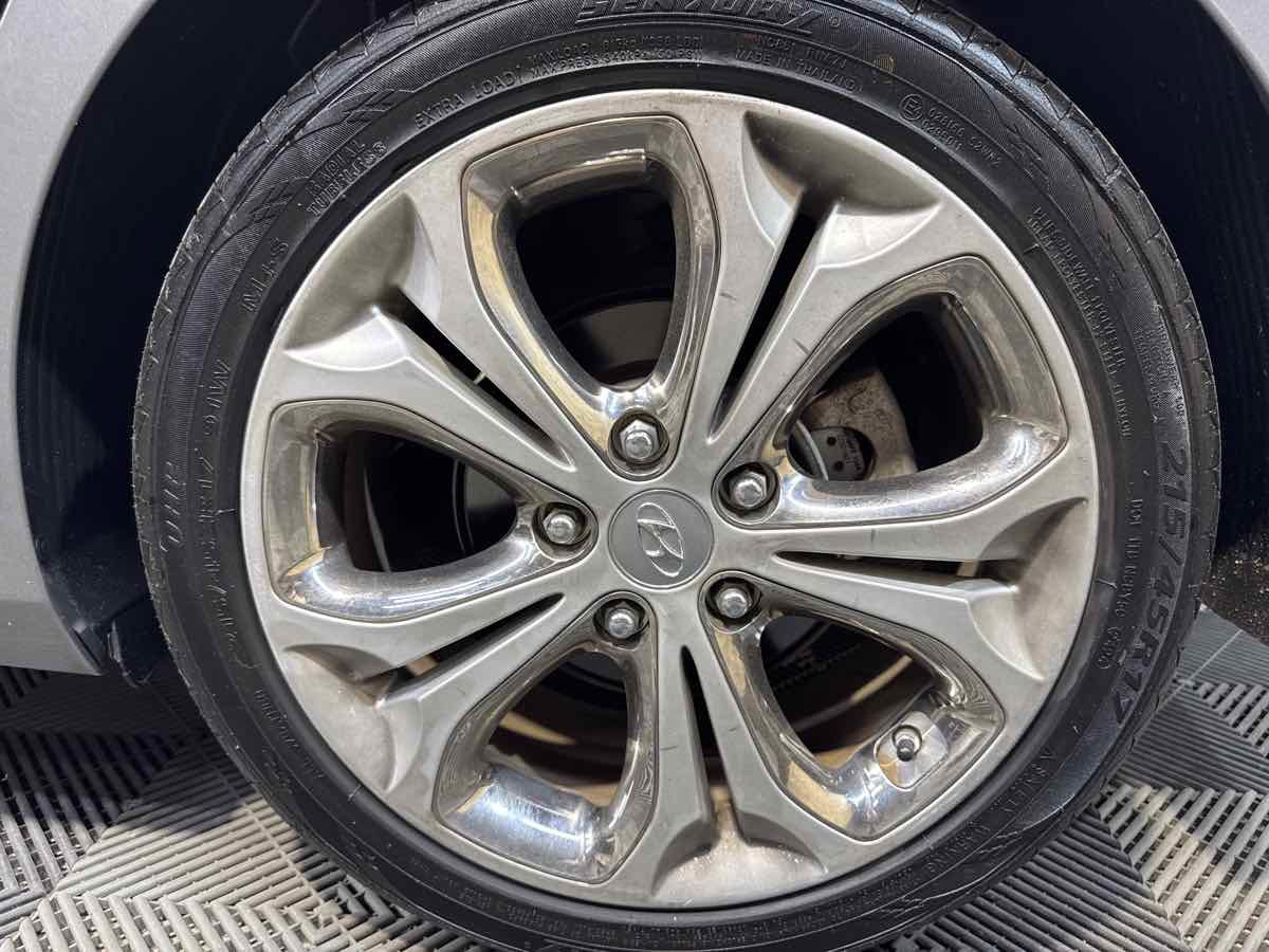 Used 2013 Hyundai Elantra GT w/ Style Pkg image 29