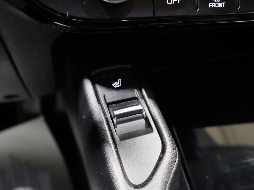 Used 2025 Kia Telluride S image 36