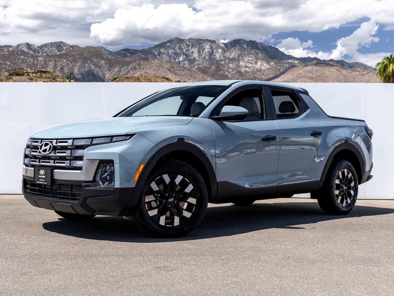 New 2027 Hyundai Santa Cruz SE FWD image 1