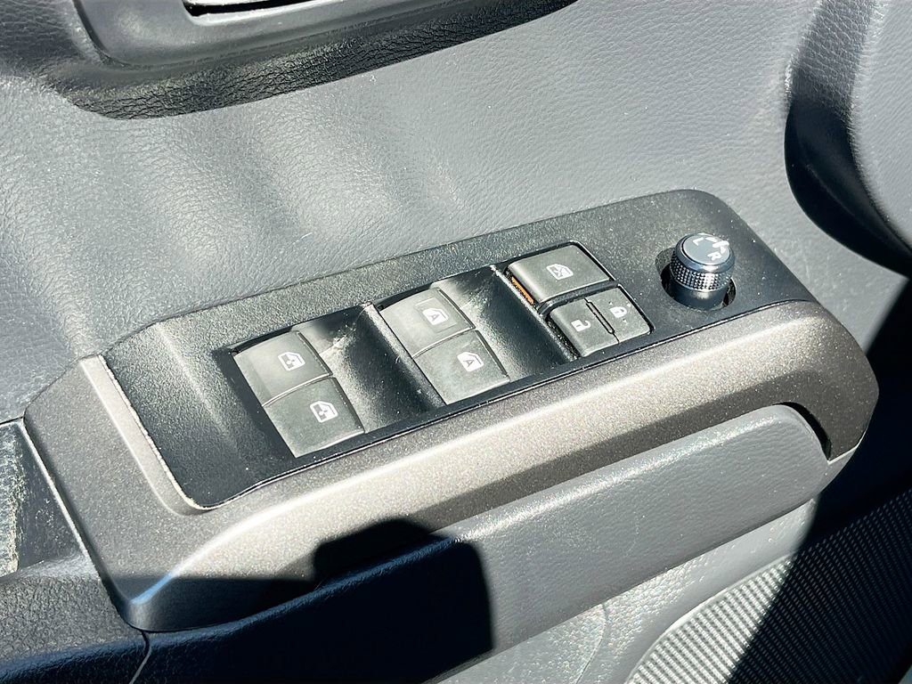 Used 2023 Toyota Tacoma TRD Off-Road AWD/4WD image 17