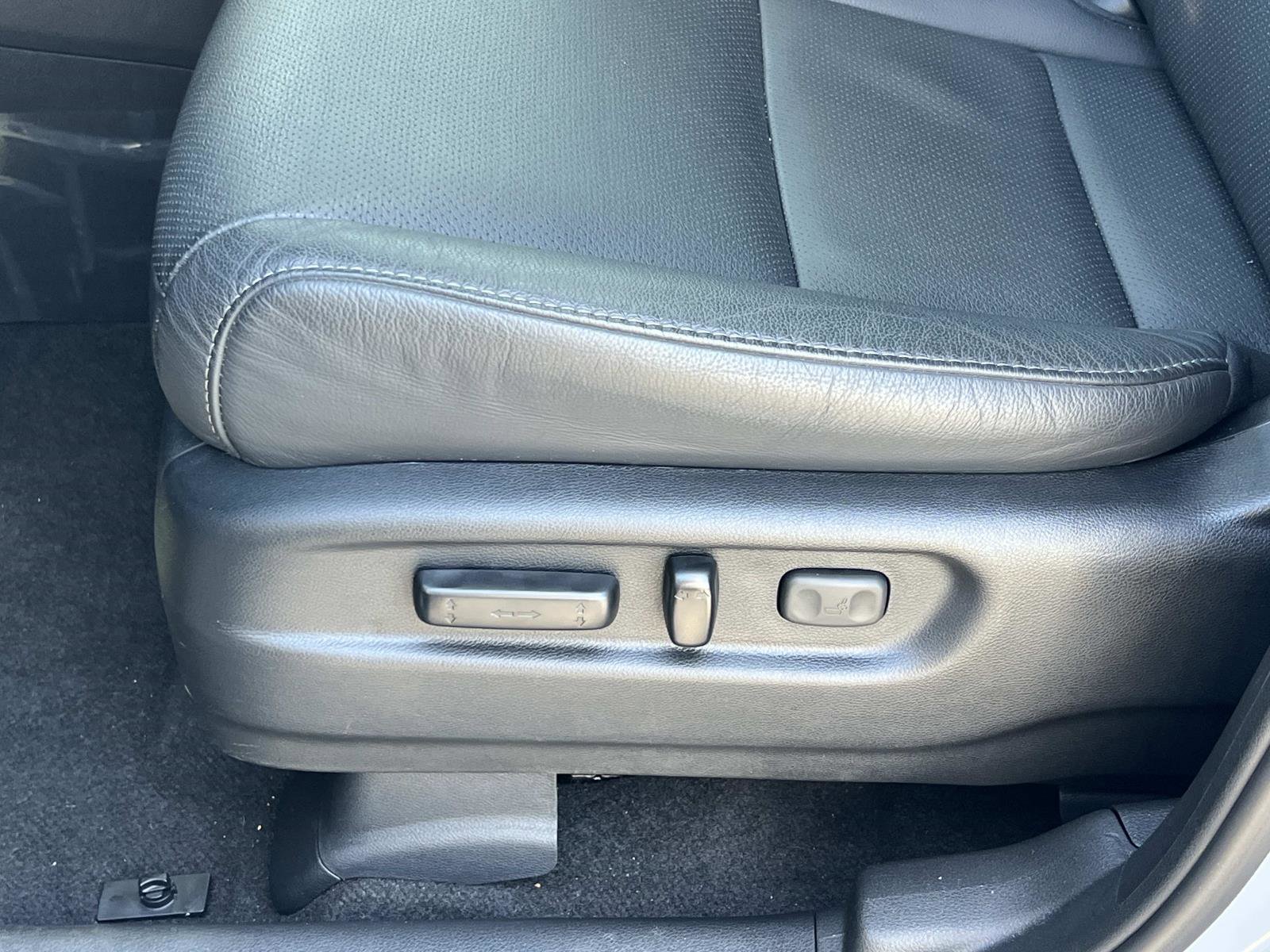 Certified 2025 Honda Passport EX-L image 18