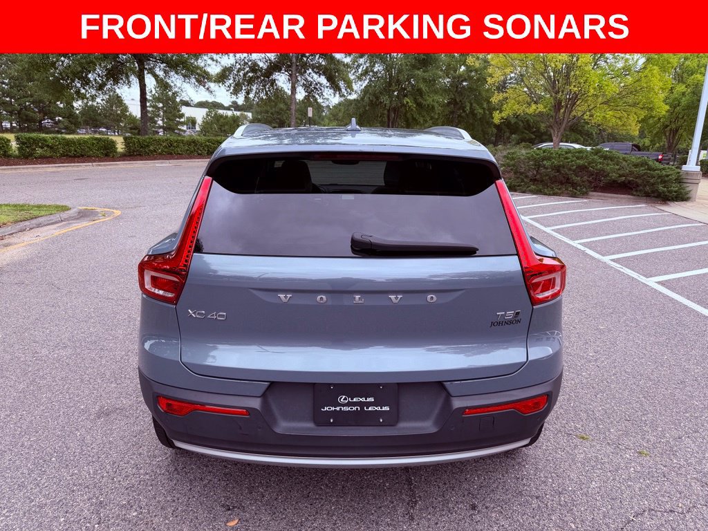 Used 2021 Volvo XC40 T5 Momentum w/ Premium Package AWD/4WD image 6