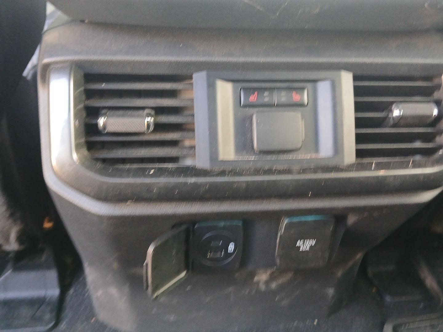 Used 2023 Ford F150 Lariat w/ Equipment Group 502A High image 21