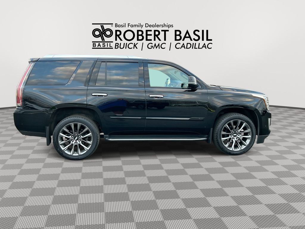 Used 2019 Cadillac Escalade Luxury w/ Escalade Sport Edition image 9