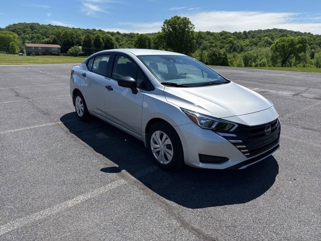 Used 2024 Nissan Versa S FWD image 4