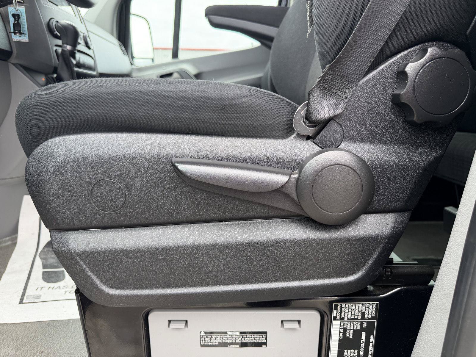 Used 2016 Mercedes-Benz Sprinter 2500 image 8