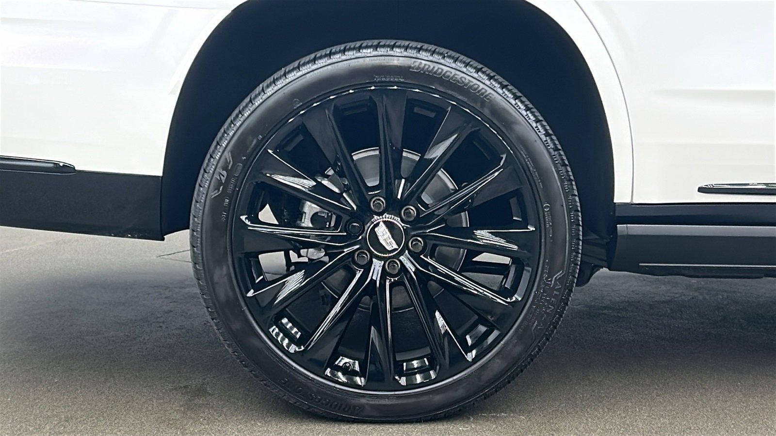 Used 2025 Cadillac Escalade Sport Platinum image 11