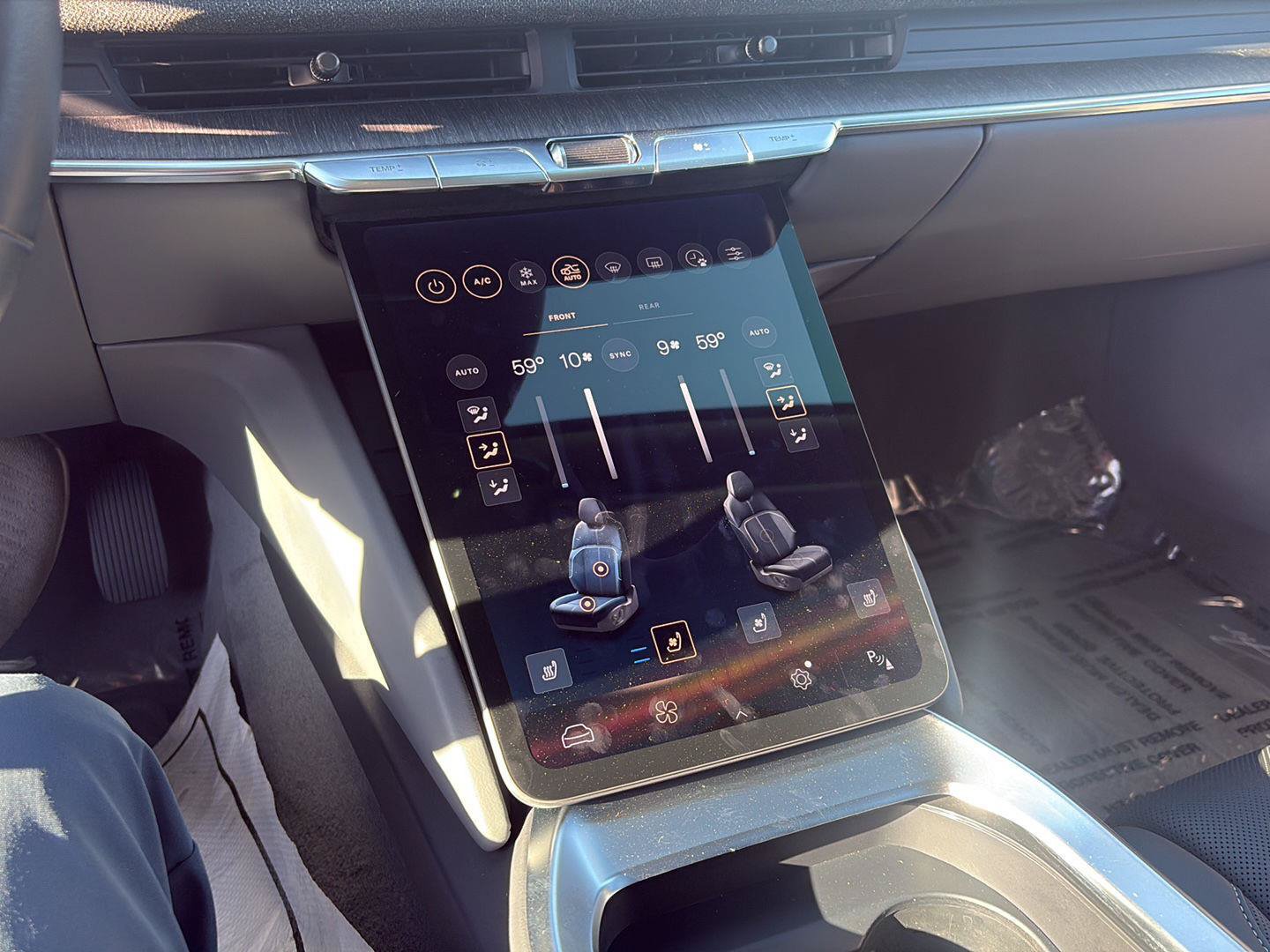 Used 2025 Lucid Air Touring AWD/4WD image 27