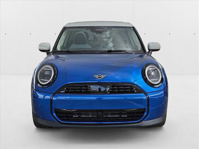 Used 2026 MINI Cooper 4-Door Hardtop image 2